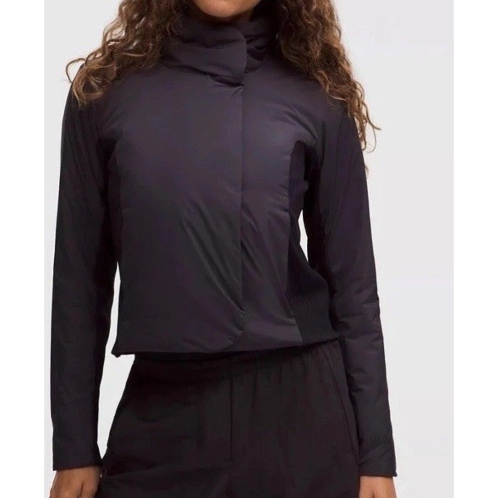 Lululemon Sleek City Primaloft Cropped  Puffer Jacket Black Women Size 6‎ MINT